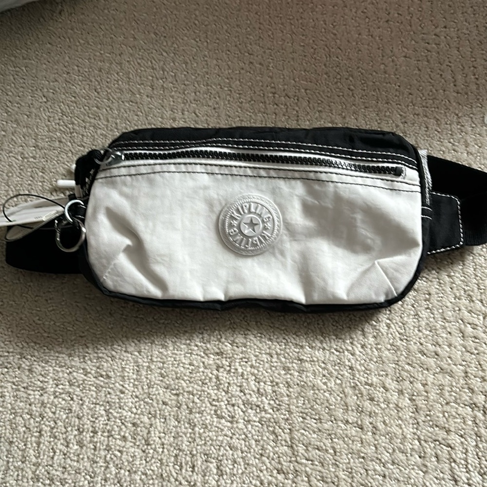 Bnwt Kipling Elva Fanny bag pouch purse